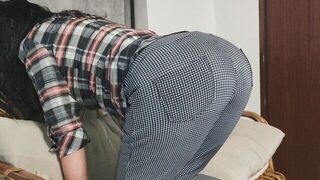 Ты серьезно, что хочешь трахнуть меня в задницу? Я твоя мачеха! Хорошо, но, пожалуйста, никому не го порно